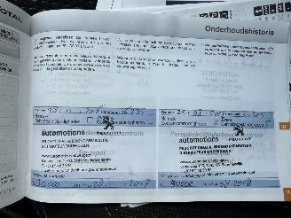 Peugeot 208 1.2 PureTech Allure (Hatchback 5-dr.) picture 30