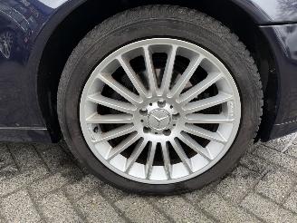 Mercedes E-klasse 240 Avantgarde AUTOMAAT picture 25