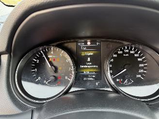 Nissan Qashqai 1.2 Connect Edition (SUV 5-dr.) picture 17