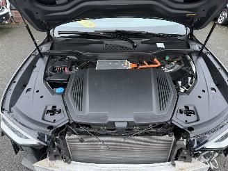 Audi E-tron 55 quattro edition 95 kWh  PANORAMADAK picture 23