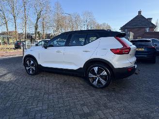 Volvo XC40 Recharge P8 AWD R-Design  SOH 91.8  (SUV 5-dr.) picture 16