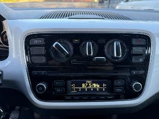 Volkswagen Up! 1.0 high up! BlueMotion picture 15