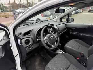 Toyota Yaris 1.5 Full Hybrid Comfort (Hatchback 5-dr.)  5330 EURO EX BTW picture 15