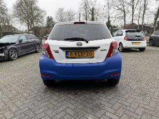 Toyota Yaris 1.5 Full Hybrid Comfort (Hatchback 5-dr.)  5330 EURO EX BTW picture 4