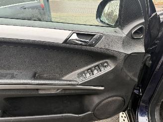 Mercedes ML 320 CDI  AUTOMAAT (SUV 5-dr.) picture 17