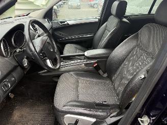 Mercedes ML 320 CDI  AUTOMAAT (SUV 5-dr.) picture 18