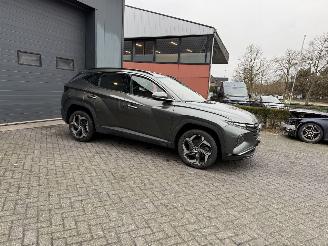 Schadeauto Hyundai Tucson 1.6 T-GDI PHEV Comfort 4WD 2022/4