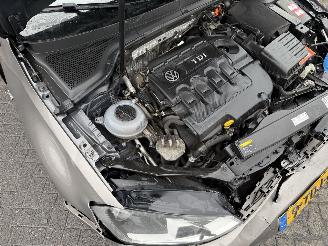 Volkswagen Golf 1.6 TDI Highline BlueMotion picture 12