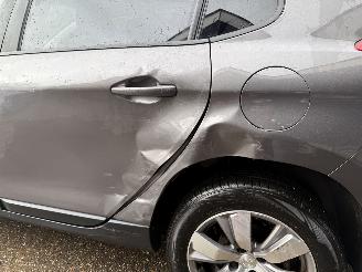 Peugeot 2008 1.2 PureTech Style (SUV 5-dr.) picture 15