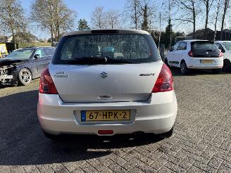 Suzuki Swift 1.3 Comfort (Hatchback 5-dr.) picture 4