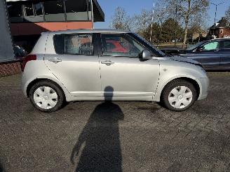 Suzuki Swift 1.3 Comfort (Hatchback 5-dr.) picture 6