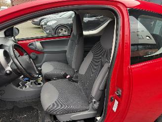 Peugeot 107 1.0-12V XR AIRCO  (Hatchback 3-dr.) picture 15