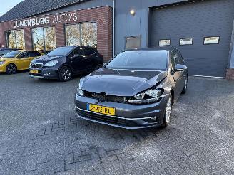 Coche accidentado Volkswagen Golf 1.5 TSI Comfortline (Hatchback 5-dr.) 2019/11