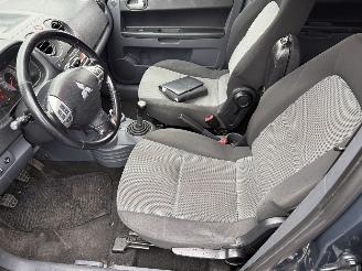 Mitsubishi Colt 1.3 Edition Two (Hatchback 5-dr.) picture 18