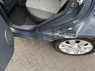 Mitsubishi Colt 1.3 Edition Two (Hatchback 5-dr.) picture 11