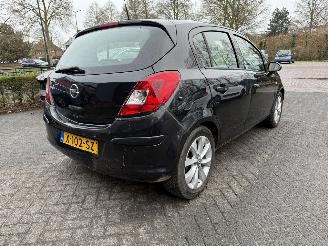 Opel Corsa 1.4-16V Cosmo (Hatchback 5-dr.) picture 5