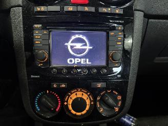 Opel Corsa 1.4-16V Cosmo (Hatchback 5-dr.) picture 36