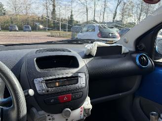 Toyota Aygo 1.0-12V Dynamic Blue (Hatchback 3-dr.) picture 19