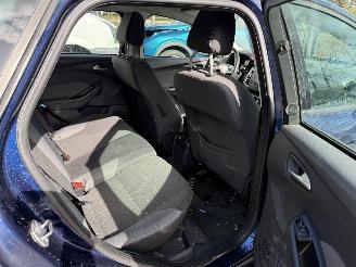 Ford Focus 1.6 TDCI Trend (Stationwagen 5-dr.) picture 12