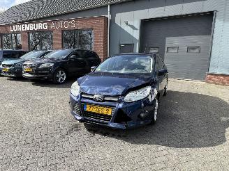 Schadeauto Ford Focus 1.6 TDCI Trend (Stationwagen 5-dr.) 2012/10