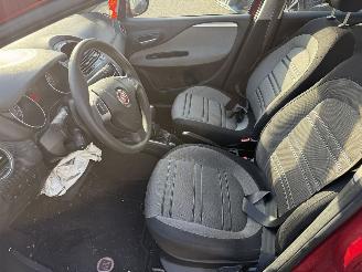 Fiat Punto Evo 1.4 GP AUTOMAAT  (Hatchback 5-dr.) picture 13