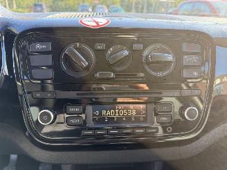 Volkswagen Up! 1.0 move up! BlueMotion picture 21