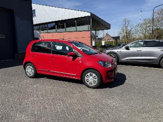 Volkswagen Up! 1.0 move up! BlueMotion picture 16