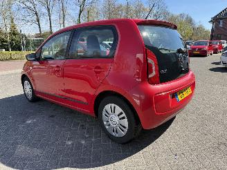 Volkswagen Up! 1.0 move up! BlueMotion picture 3