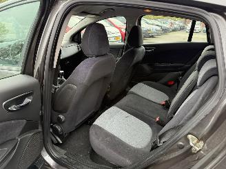 Fiat Bravo 1.4 T-Jet Emotion (Hatchback 5-dr.) picture 26