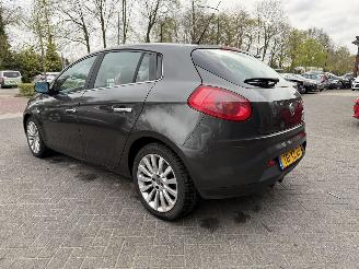 Fiat Bravo 1.4 T-Jet Emotion (Hatchback 5-dr.) picture 3