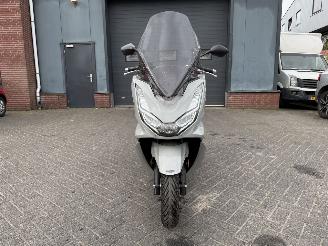 Honda PCX 125 ABS picture 8