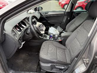 Volkswagen Golf 1.2 TSI Trendline picture 11