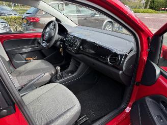 Volkswagen Up! 1.0 move up! BlueMotion picture 12