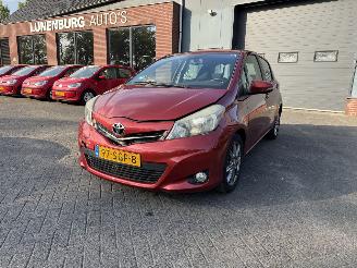 Schadeauto Toyota Yaris 1.3 VVT-i Dynamic AUTOMAAT  (Hatchback 5-dr.) 2011/9