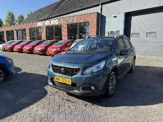 Schadeauto Peugeot 2008 1.2 PureTech AUTOMAAT PANORAMDAK  Blue Lion (SUV 5-dr.) 2017/2