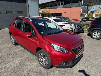 Peugeot 2008 1.2 PureTech Blue Lion (SUV 5-dr.) picture 33