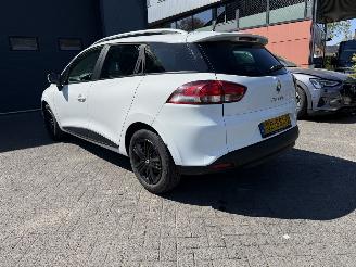 Renault Clio 0.9 TCe Expression picture 8