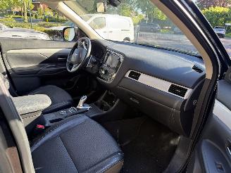 Mitsubishi Outlander 2.0 PHEV Business Edition picture 13