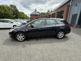Opel Astra 1.4 Edition picture 2