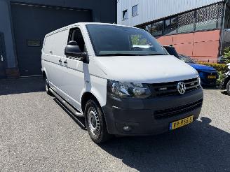 Volkswagen Transporter 2.0 TDI L2H1  AUTOMAAT picture 7