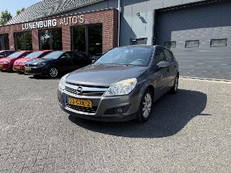 Unfallwagen Opel Astra 1.8 Temptation  AUTOMAAT (Hatchback 5-dr.) 2008/8