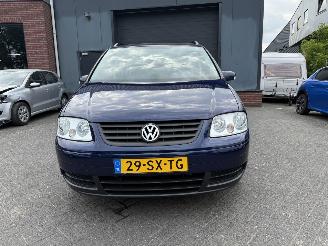 Volkswagen Touran 1.6-16V FSI Business (MPV 5-dr.) picture 9