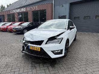 uszkodzony samochody osobowe Seat Leon 1.4 TSI ACT FR Dynamic (Hatchback 5-dr.) 2015/3