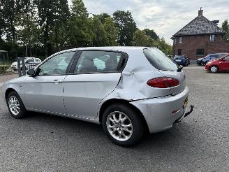 Alfa Romeo 147 1.6 T.Spark Veloce Progression picture 29