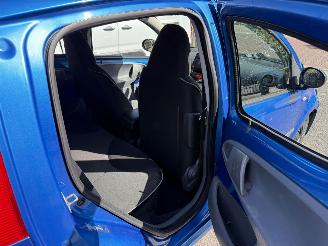 Peugeot 107 1.0-12V XS (Hatchback 5-dr.) picture 17