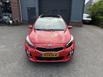 Kia Cee d 1.0 T-GDi GT-Line PANORAMADAK picture 8