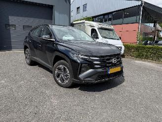 Damaged car Hyundai Tucson 1.6 T-GDI PHEV E-Motion (SUV 5-dr.) 2026/3