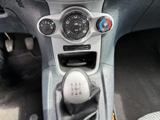 Ford Fiesta 1.25 Champion (Hatchback 5-dr.) picture 9