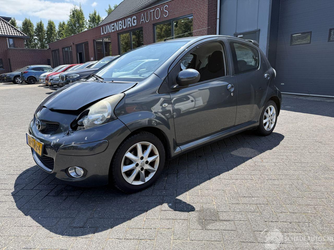Toyota Aygo 1.0-12V Comfort  AUTOMAAT (Hatchback 5-dr.)