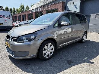 Damaged car Volkswagen Touran 1.4 TSI Comfortline (MPV 5-dr.) 2011/2